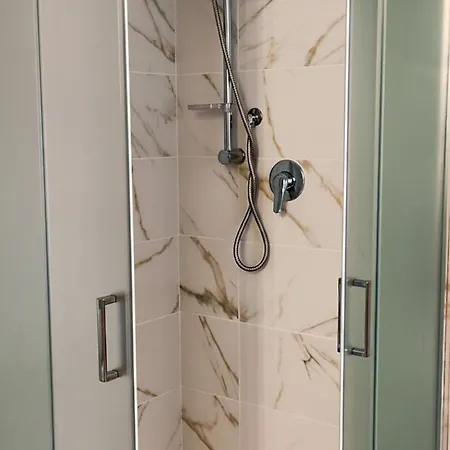 Casa Cuore Con Finestra Su Atrio 滨海波利尼亚诺