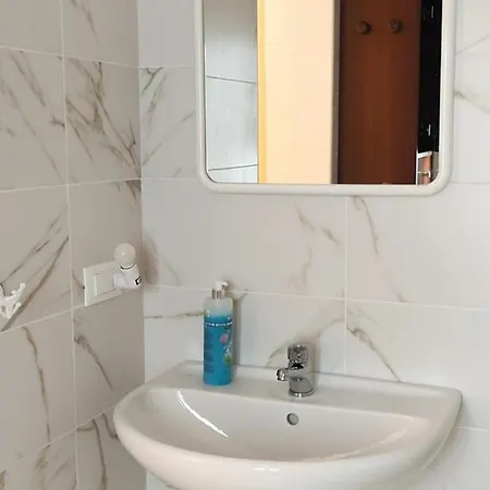 Casa Cuore Con Finestra Su Atrio Gasthof 3*