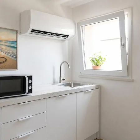 Casa Cuore Con Finestra Su Atrio Gasthof Polignano a Mare
